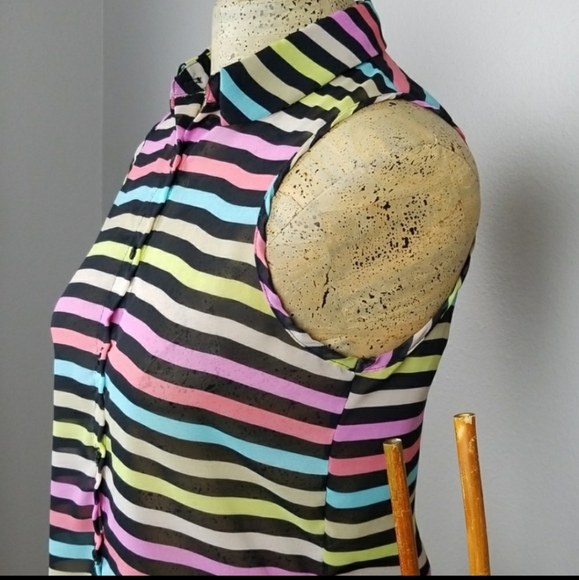 Catch My I size M top EUC - Picture 4 of 8